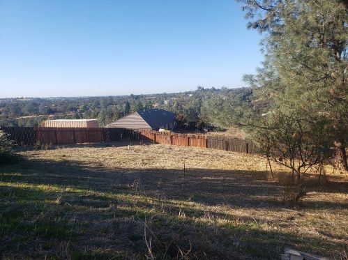 6402 Baldwin St, Valley Springs, CA 95252-8903