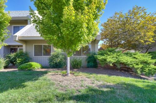 1140 Neal Dow Ave, Chico, CA 95926-2437