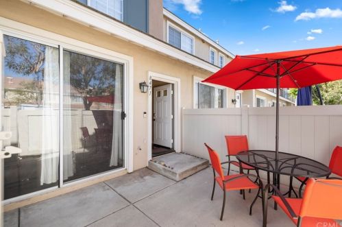8471 Durango Way, Anaheim, CA 92808-2345