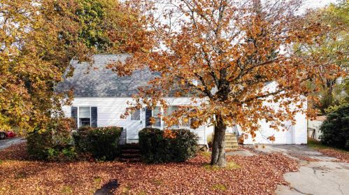 14 Rowland St, Somersworth, NH 03878-1716