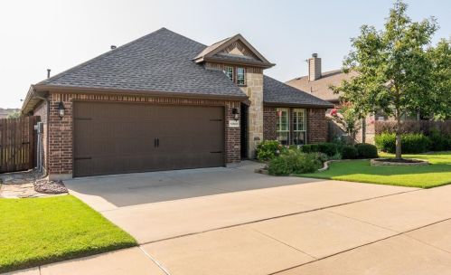 12832 Breckenridge Ct, Fort Worth, TX 76177-2712