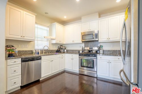 680 Valencia St, Anaheim CA  92805-4764 exterior