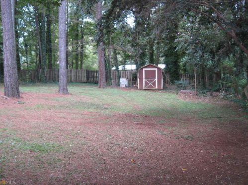 3943 Woodland Cir, Conyers GA  30013-3056 exterior