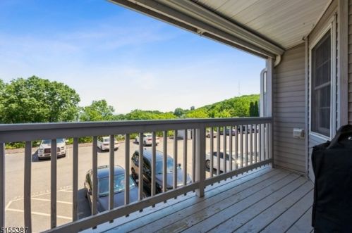 32 Boulder Run Rd, Paterson NJ 07501-3356 exterior