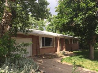 3835 Armer Ave, Boulder, CO 80305-6526