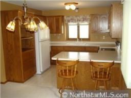 8 Pine Tree Ct, Sartell, MN 56377-1776