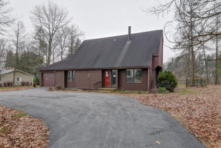 182 Koenig Rd, New Schaefferstown, PA 19506-8503