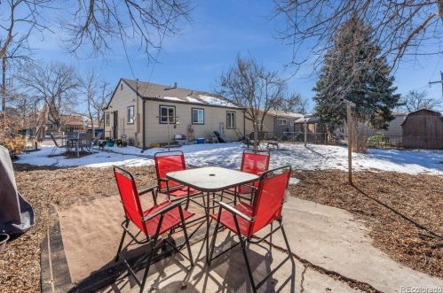 885 Nile St, Aurora CO 80010-4168 exterior