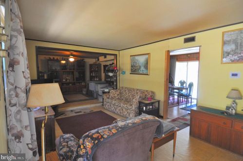 133 Margaret St, Browns Mills, NJ 08015-4529