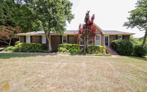 201 Woodland Creek Pl, Hull, GA 30646-4247