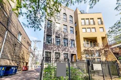 1547 Hudson Ave, Chicago, IL 60610-6734