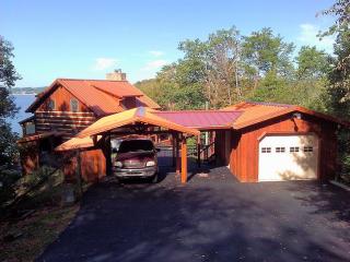 468 Filet Ln, Dandridge, TN 37725-6234