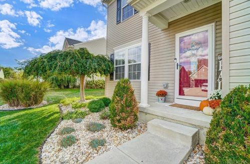 9751 Blue Spruce Dr, Springboro, OH 45066-5009