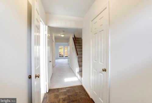 7722 Bristol Sq Ct, Springfield VA  22153-3120 exterior