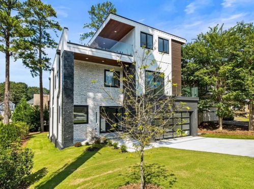 2374 Logan Cir, Atlanta GA  30318-2855 exterior