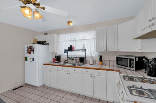 835 I St, Los Banos CA  93635-4310 exterior