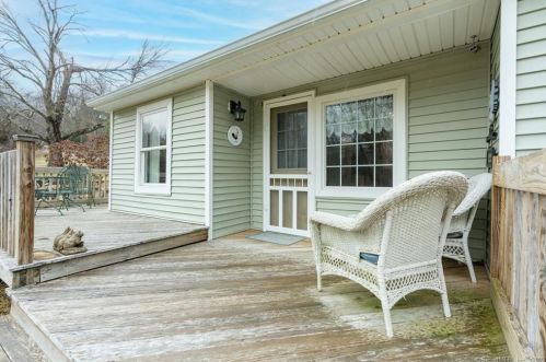 104 Webster Rd, Ellington, CT 06029-2720