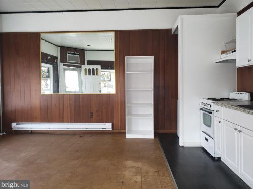 1813 19 St, Philadelphia PA  19146-1438 exterior