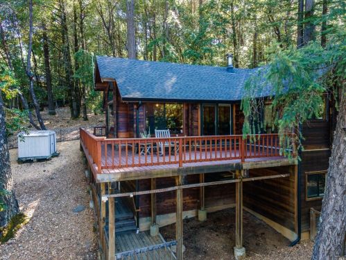 2015 Perch Pl, Willits CA  95490-8464 exterior