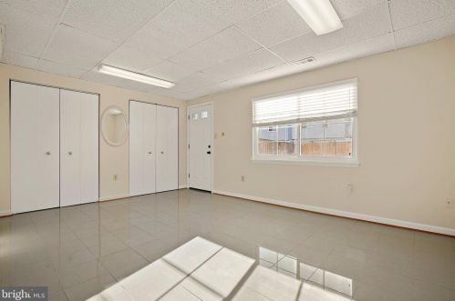 1414 Elm Grv Cir, Silver Spring MD 20905-6060 exterior