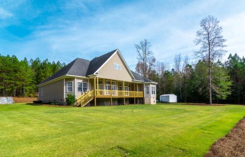 137 Chalk Bed Rd, Graniteville, SC 29829-3532
