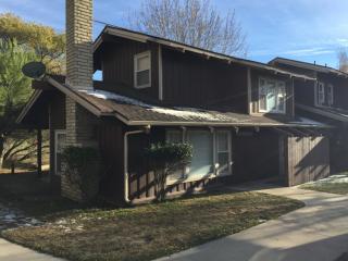 17 Meadow Lakes Dr, Tehachapi, CA 93561-9685