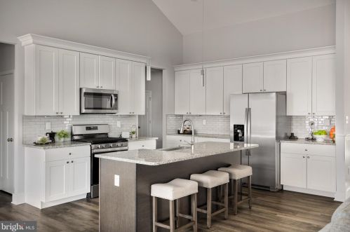 258 Speaks Ln, Harpers Ferry WV  25425 exterior