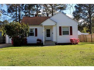 163 Swanson Rd, Norfolk, VA 23503-4729