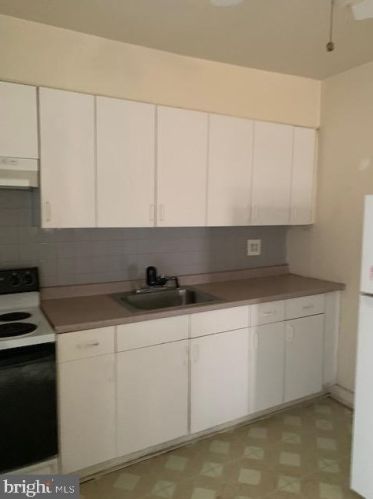 1432 12 St, Philadelphia PA 19147-4937 exterior