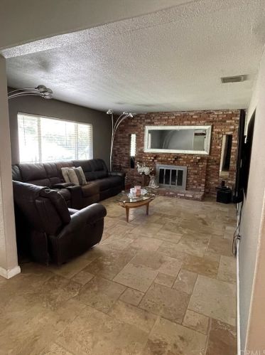 5780 Avenue Juan Bautista, Riverside CA  92509-6411 exterior