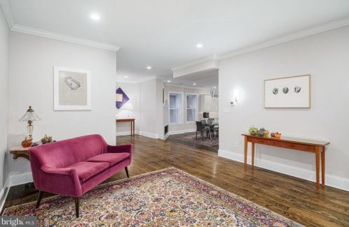 2022 Chancellor St, Philadelphia PA 19103-5605 exterior