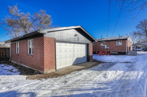 4459 Grant St, Englewood CO  80113-5806 exterior