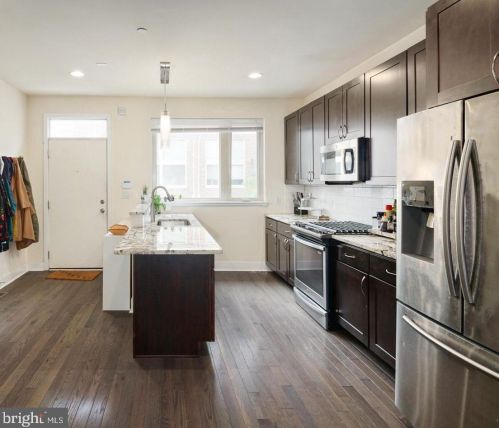 1315 20 St, Philadelphia PA 19146-4303 exterior