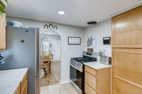 3070 Washington St, Englewood CO  80113-1672 exterior