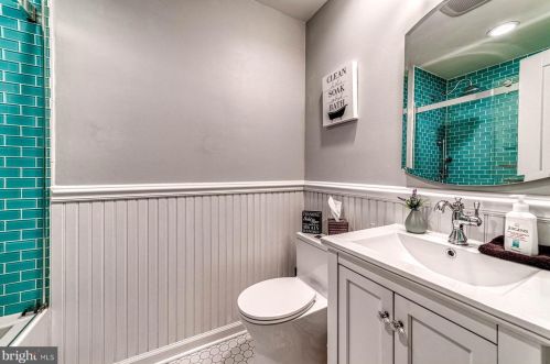 7219 Willow Oak Pl, Springfield VA  22153-1543 exterior