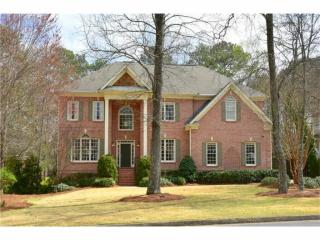 505 Clubfield Dr, Roswell, GA 30075-1484