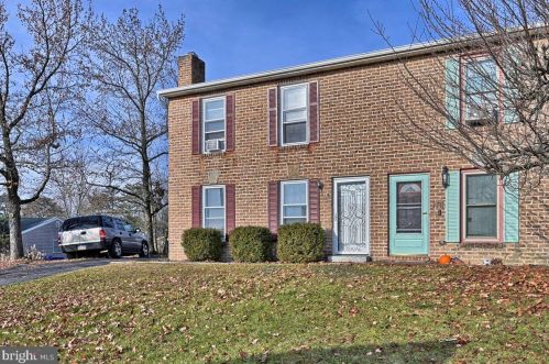 174 Faith Cir, Carlisle, PA 17013-8870