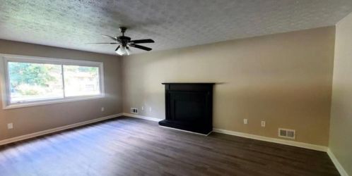 5595 Deerfield Trl, Atlanta GA  30349-3707 exterior