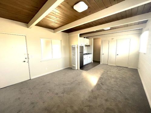 1749 Laurel St, San Carlos, CA 94070-5231