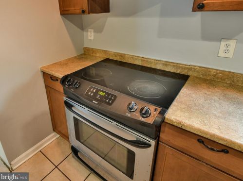 8708 Sundale Dr, Silver Spring MD 20910-5039 exterior