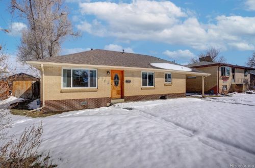 4736 Estes St, Denver, CO 80033-3138