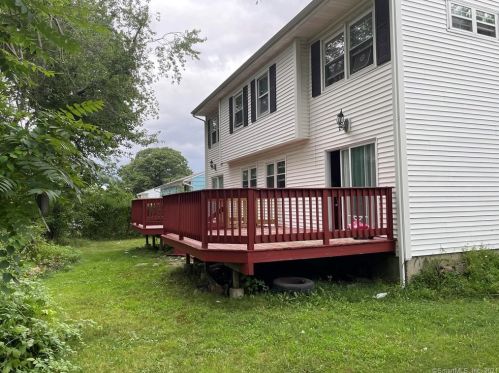 92 Glenstone Rd, Waterbury, CT 06705-3731