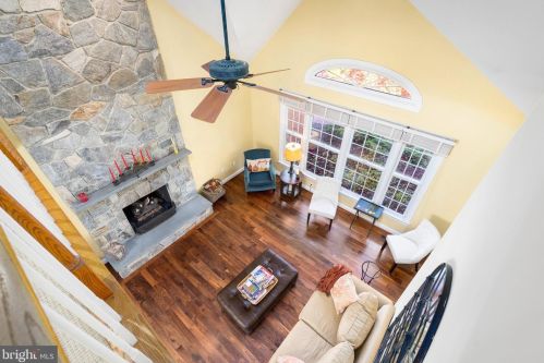 10101 Waterside Dr, Springfield VA  22015-3931 exterior