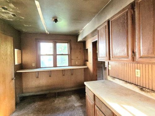 1731 Ellsworth St, Gary IN  46404-2238 exterior