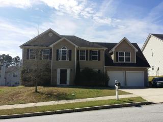 1934 Hillspring Ln, Lithonia, GA 30058-5255