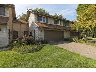 4163 Shirlee Ln, Saint Paul, MN 55126-6426