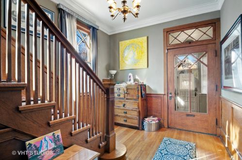 1435 Chase Ave, Chicago, IL 60626-2123