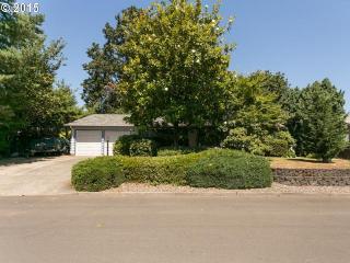 6805 Hemlock St, Portland OR  97222-2081 exterior