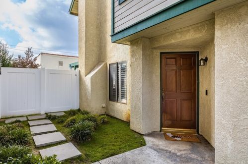 813 Glassell St, Orange, CA 92867-6716