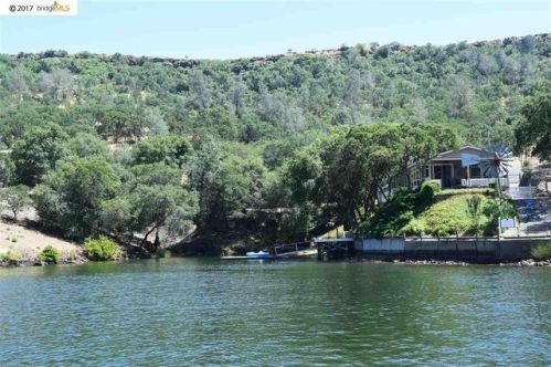 13888 Tulloch Dam Rd, Jamestown, CA 95327-9786